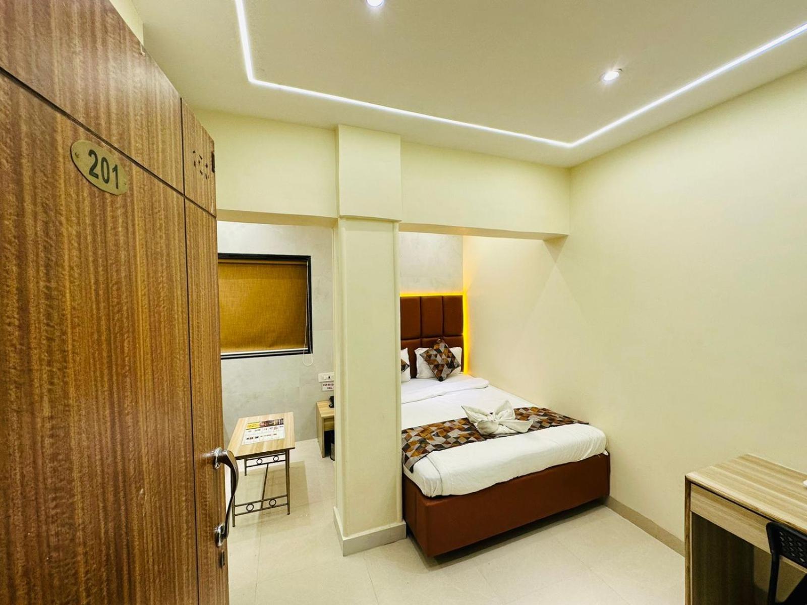 Hotel Vashi Inn Navi Mumbai Ngoại thất bức ảnh